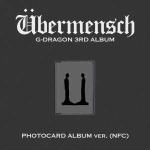 지드래곤(G-DRAGON) - Übermensch [Photocard Album Ver.(NFC)] (ENTREGA INMEDIATA)